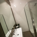 Serviced-Apartments-Warrnambool-Showers